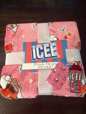 ICEE Plush Throw Blanket 50 x 60 Slushie Cherry Logo Pink Fleece New